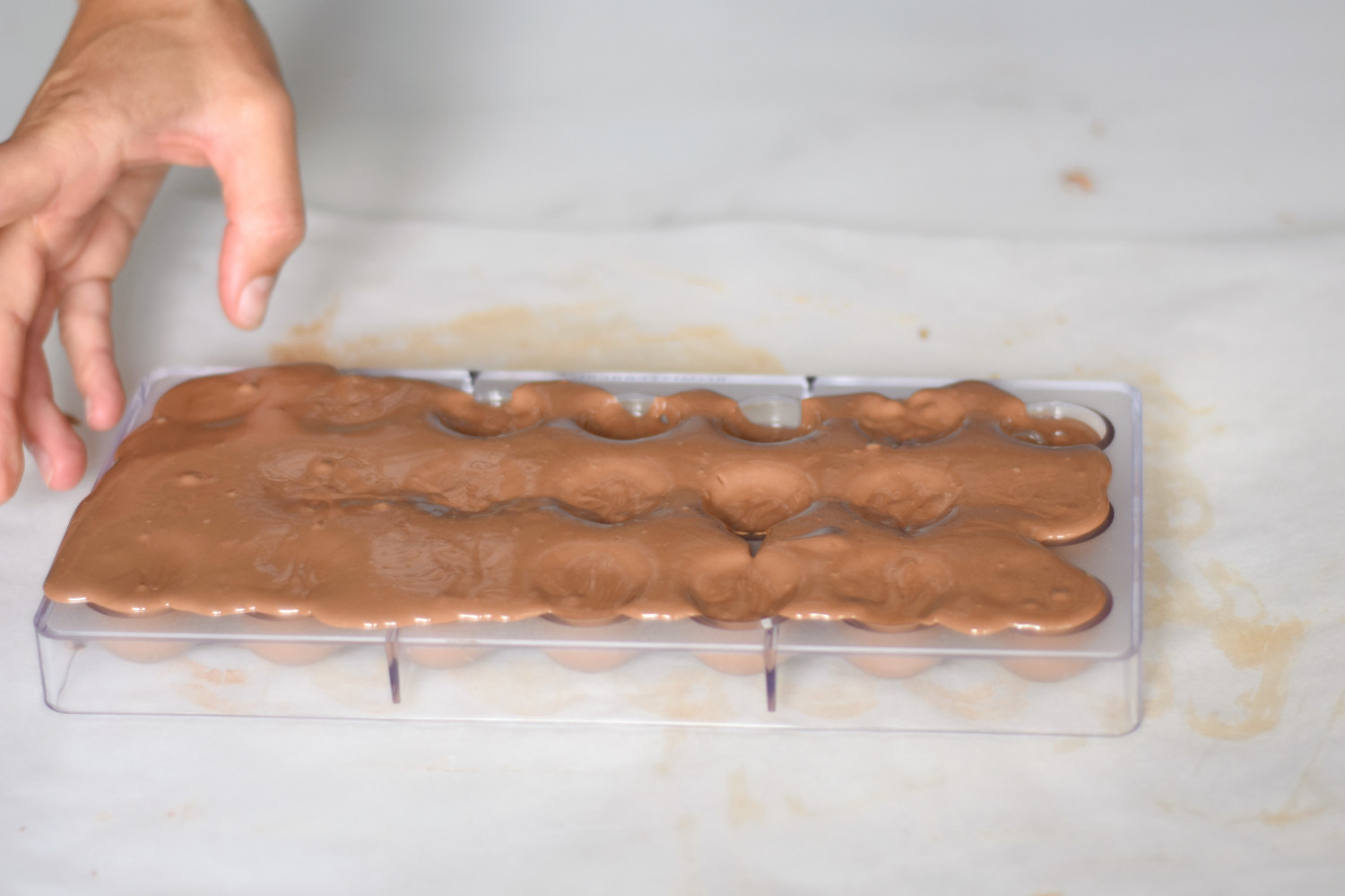fyldte-chokolader-med-nougat-annemette-voss-callebaut-15